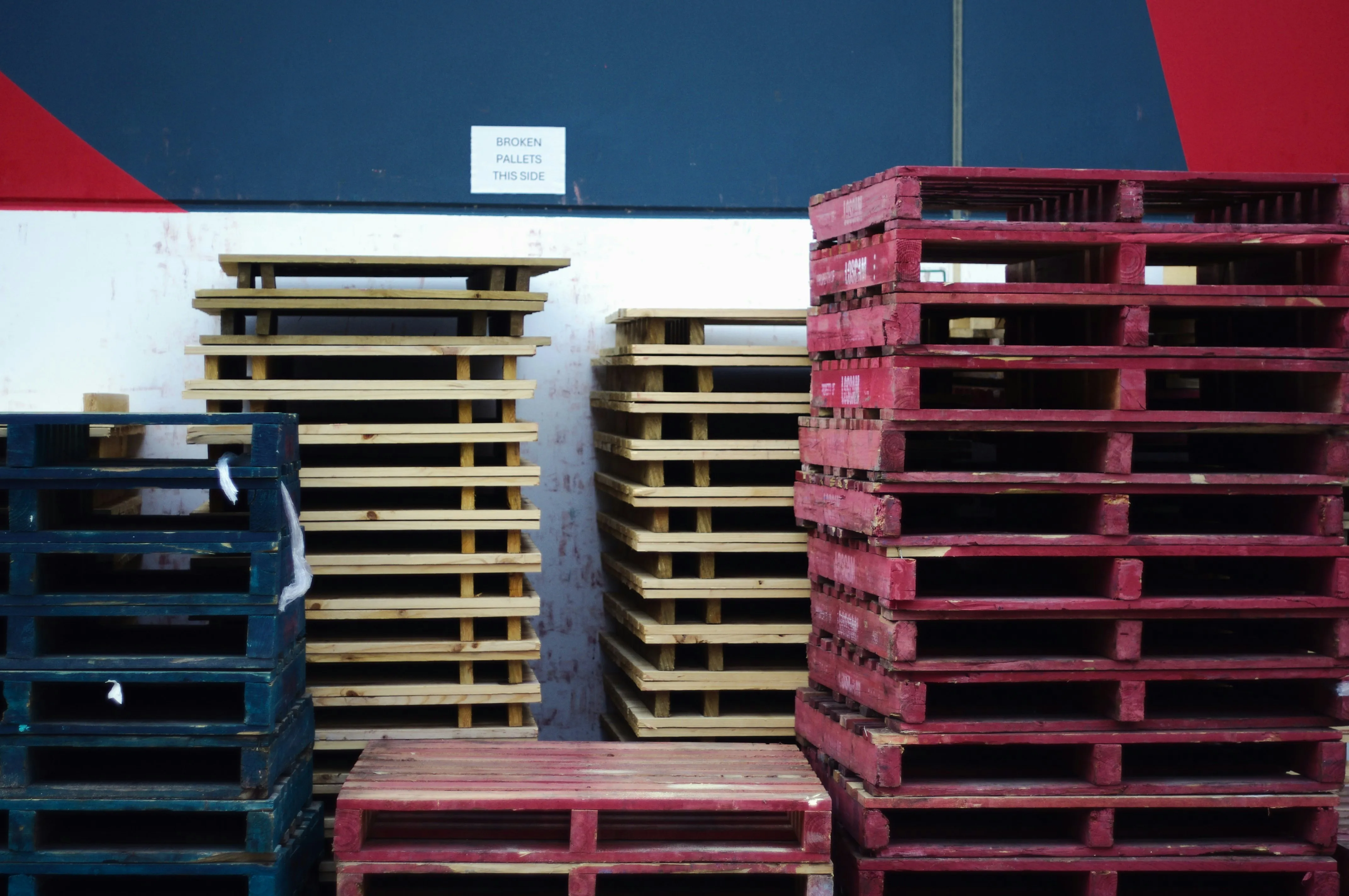 Durable heavy-duty wooden pallets designed to withstand demanding industrial loads